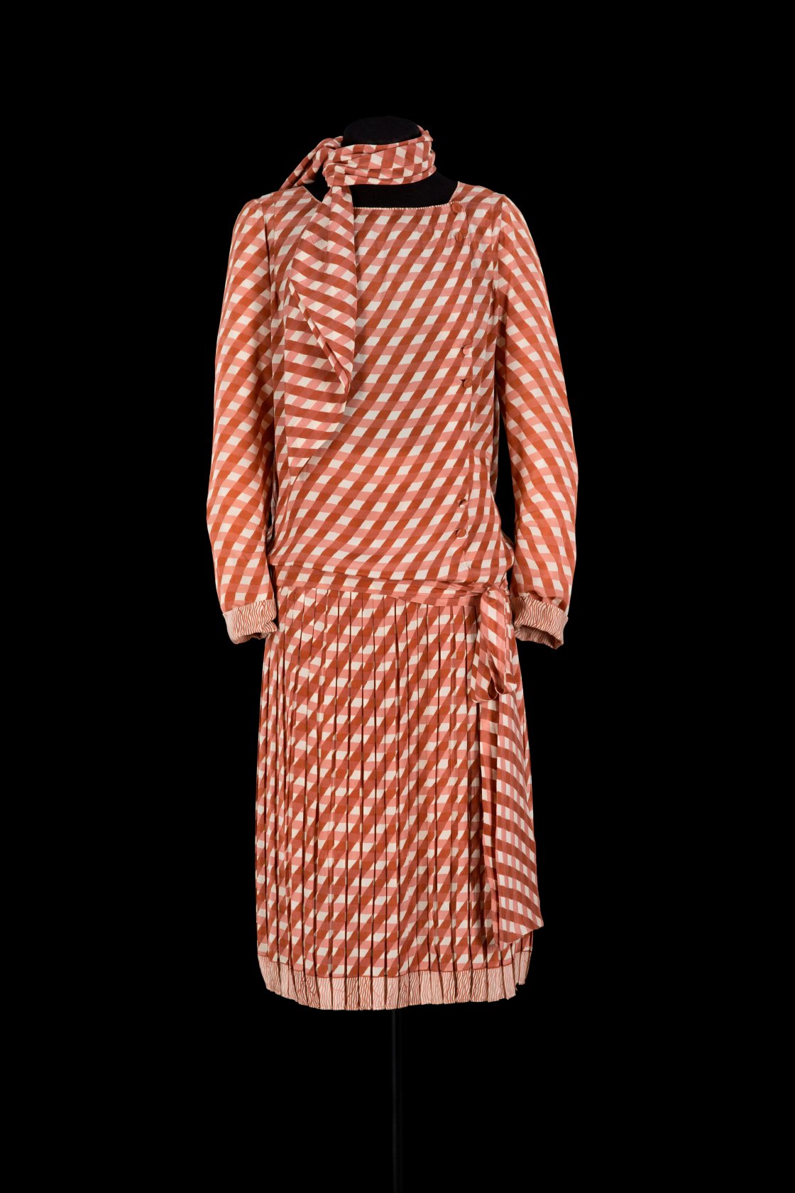 Chanel_VestidoDía_1926-28