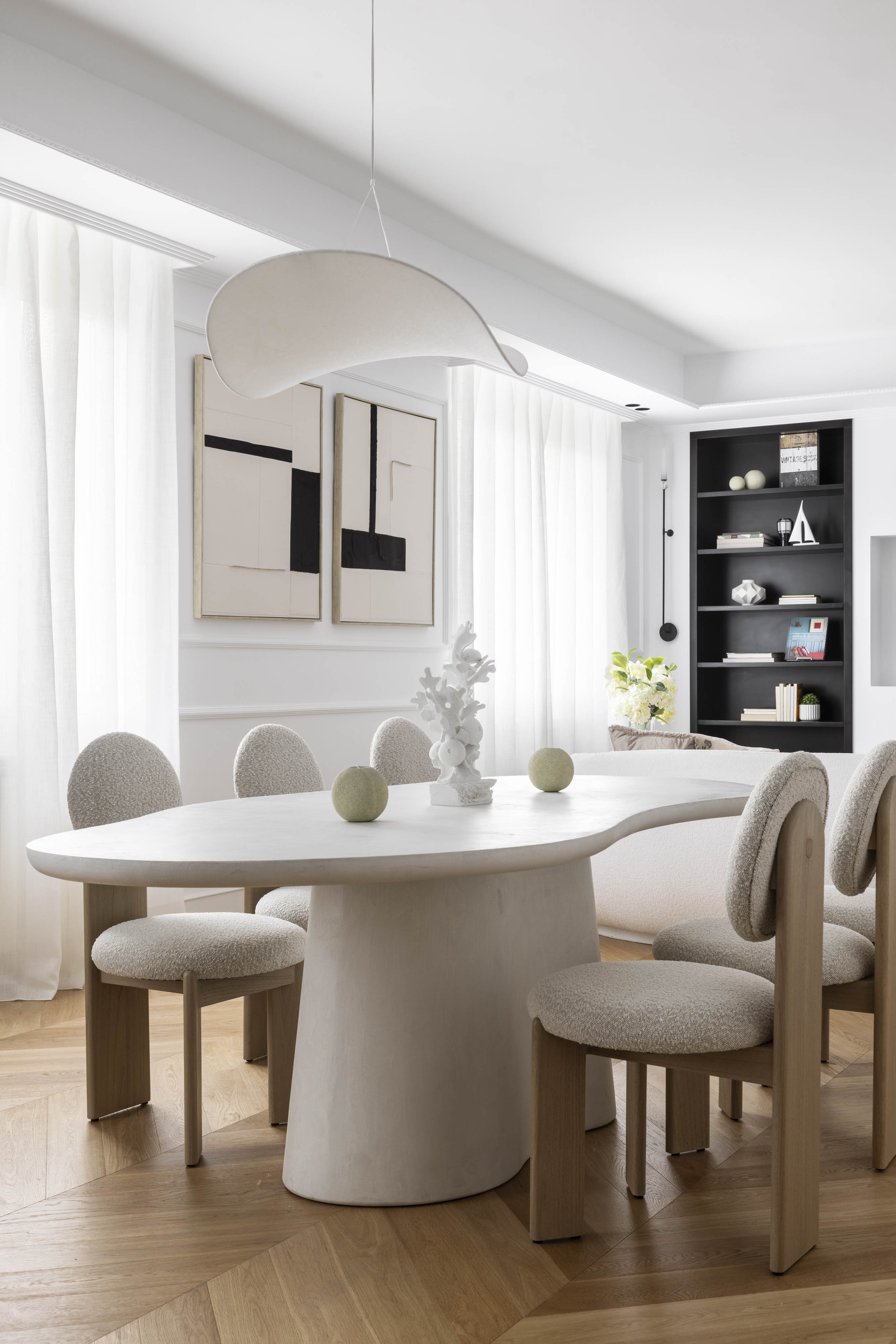 Estudio de Interiorismo Alberto Torres-Proyecto Salamanca-Comedor_FOTO AmadorT oril_ESTILISMO Beatriz Sánchez-5144