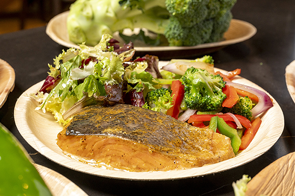 Healthy Canalla - Plato de verdura + proteína salmón